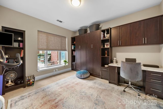 400 N Church Street 521, Charlotte, NC 28202