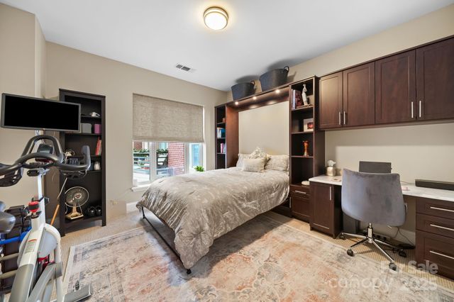 400 N Church Street 521, Charlotte, NC 28202