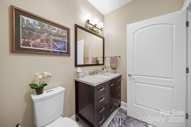 400 N Church Street 521, Charlotte, NC 28202