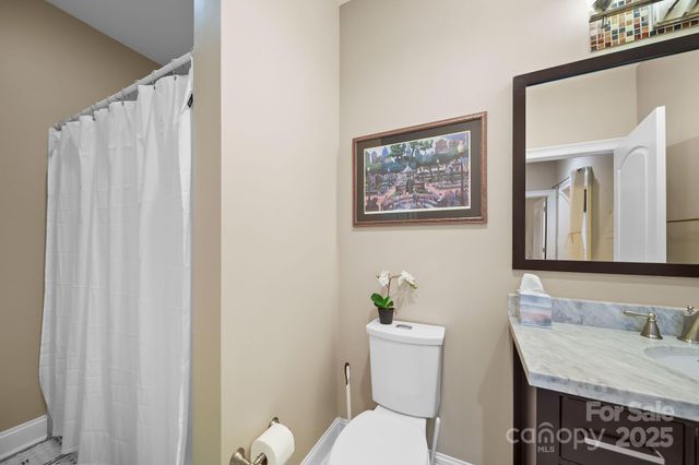 400 N Church Street 521, Charlotte, NC 28202