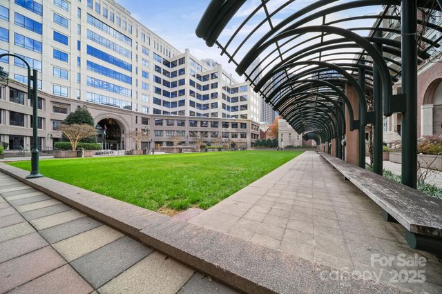 400 N Church Street 521, Charlotte, NC 28202