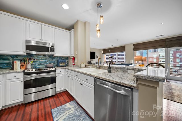 400 N Church Street 521, Charlotte, NC 28202