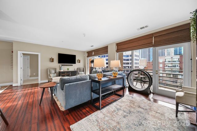 400 N Church Street 521, Charlotte, NC 28202