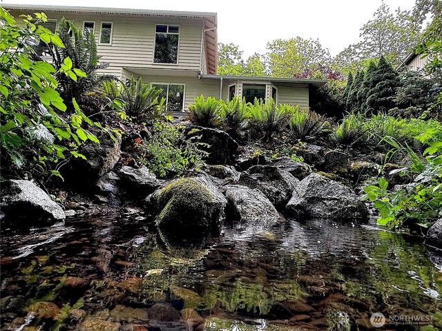 1311 Clearbrook Drive, Bellingham, WA 98229