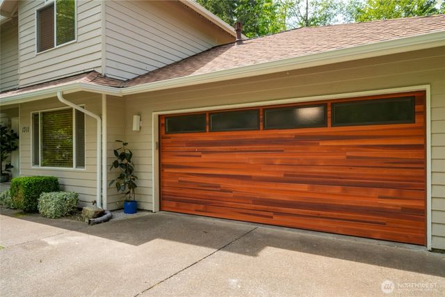 1311 Clearbrook Drive, Bellingham, WA 98229