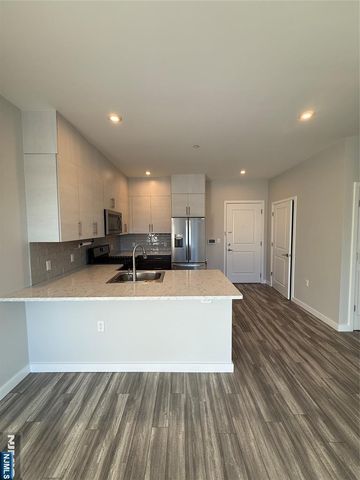 62 Broadway 303, Woodcliff Lake, NJ 07677