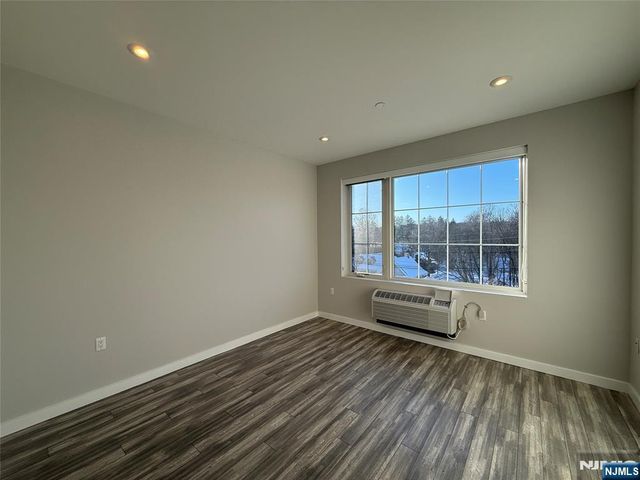 62 Broadway 303, Woodcliff Lake, NJ 07677