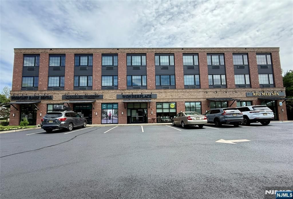 62 Broadway 303, Woodcliff Lake, NJ 07677