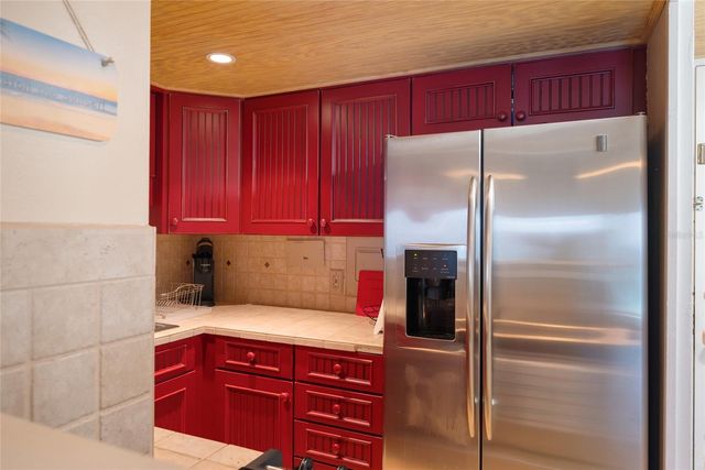 880 MANDALAY AVENUE S405, Clearwater Beach, FL 33767