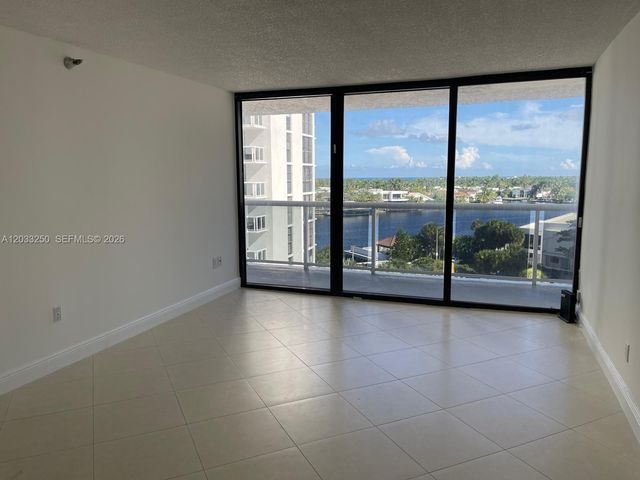 20505 E Country Club Drive 734, Aventura, FL 33180