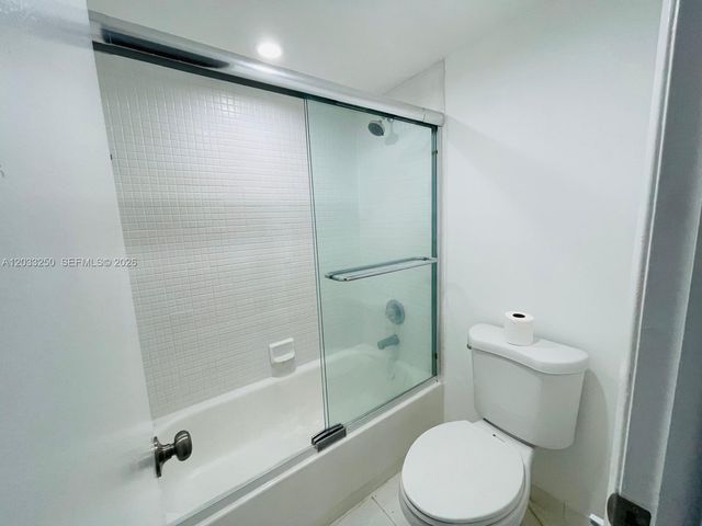 20505 E Country Club Drive 734, Aventura, FL 33180
