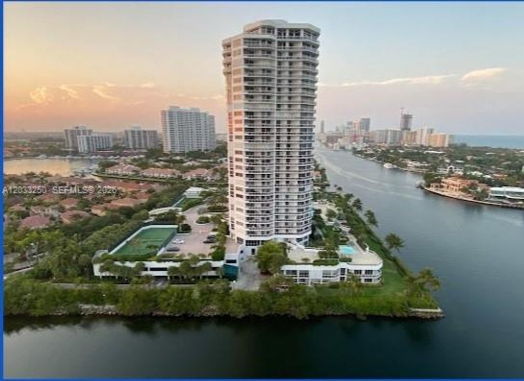 20505 E Country Club Drive 734, Aventura, FL 33180