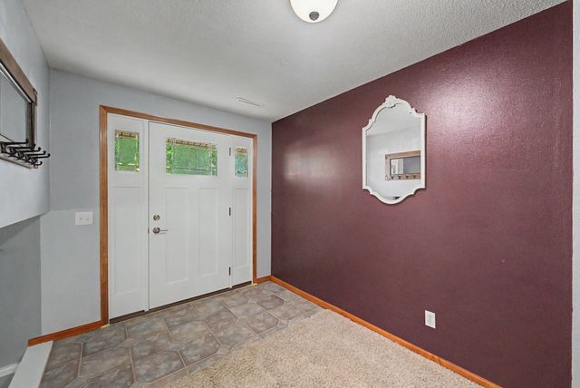 1311 W 14th Street S, Newton, IA 50208