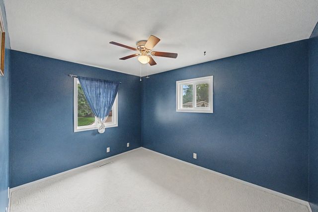 1311 W 14th Street S, Newton, IA 50208