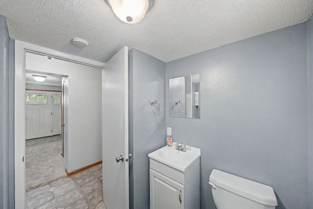 1311 W 14th Street S, Newton, IA 50208