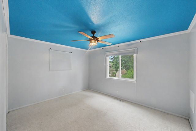 1311 W 14th Street S, Newton, IA 50208