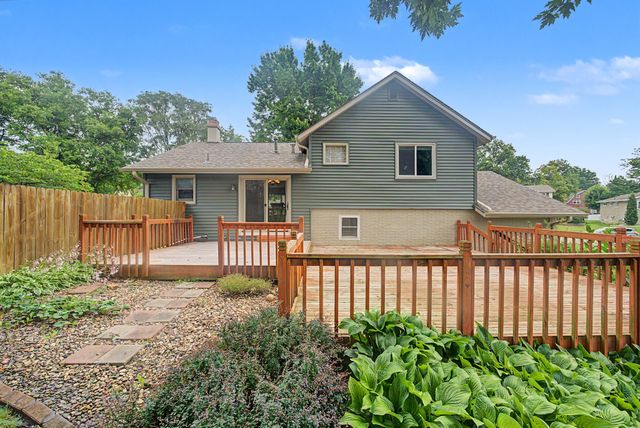 1311 W 14th Street S, Newton, IA 50208