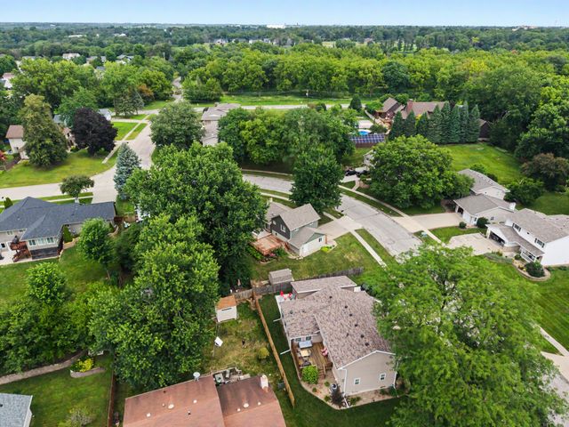 1311 W 14th Street S, Newton, IA 50208