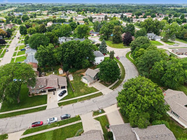 1311 W 14th Street S, Newton, IA 50208