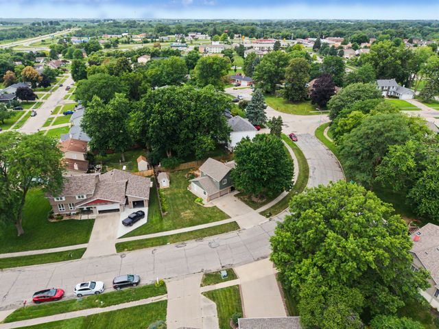 1311 W 14th Street S, Newton, IA 50208
