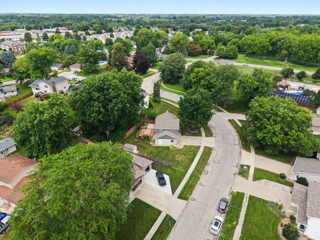 1311 W 14th Street S, Newton, IA 50208
