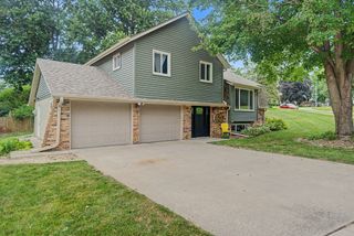 1311 W 14th Street S, Newton, IA 50208