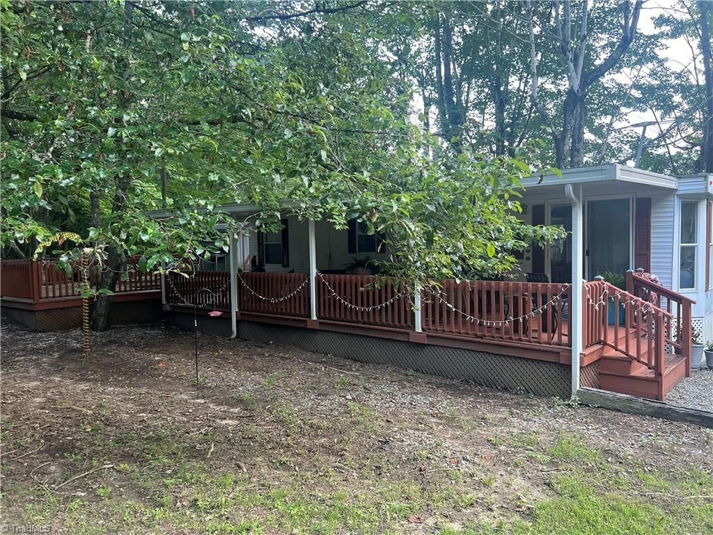 379 Laurelwood Lane, Traphill, NC 28685