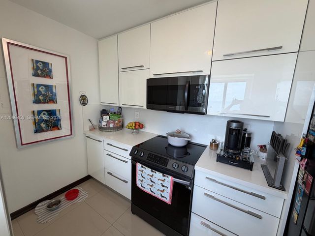 5900 Collins Avenue 1606, Miami Beach, FL 33140