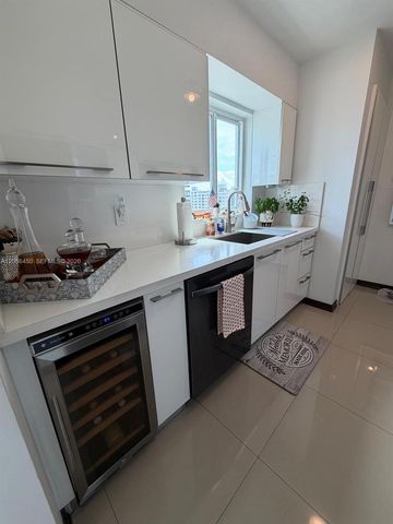 5900 Collins Avenue 1606, Miami Beach, FL 33140