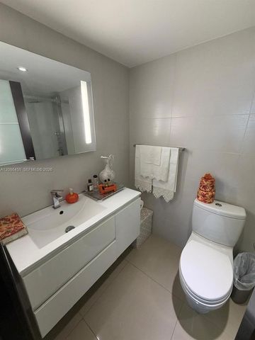 5900 Collins Avenue 1606, Miami Beach, FL 33140