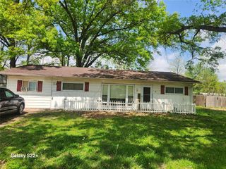 423 Kathryn Drive, Arnold, MO 63010