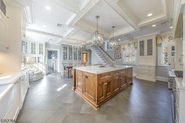 10 Rowan Rd, Summit City, NJ 07901