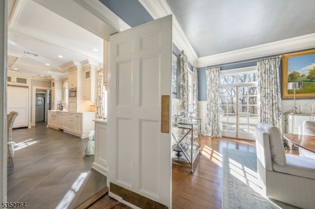 10 Rowan Rd, Summit City, NJ 07901