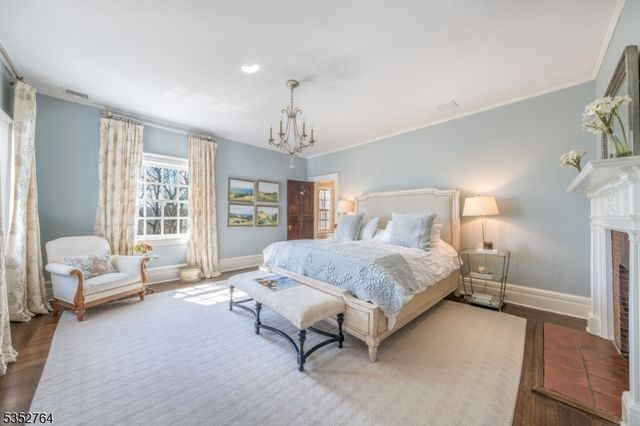 10 Rowan Rd, Summit City, NJ 07901