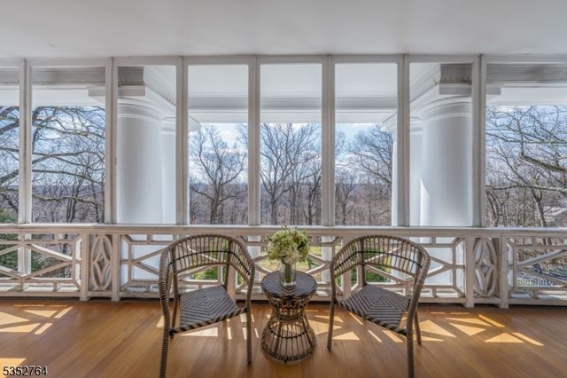 10 Rowan Rd, Summit City, NJ 07901