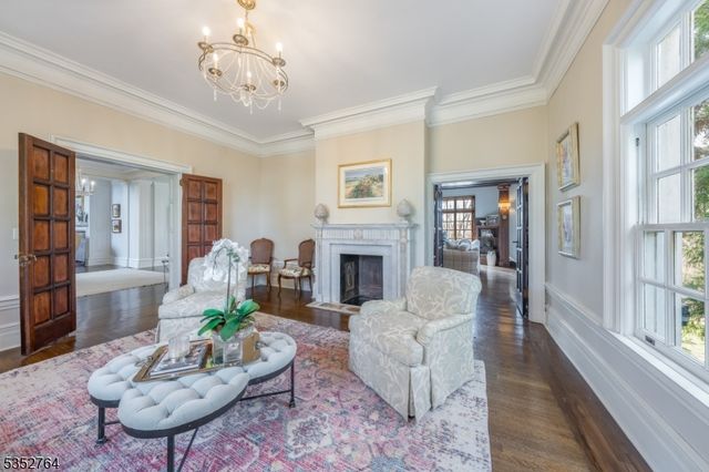 10 Rowan Rd, Summit City, NJ 07901