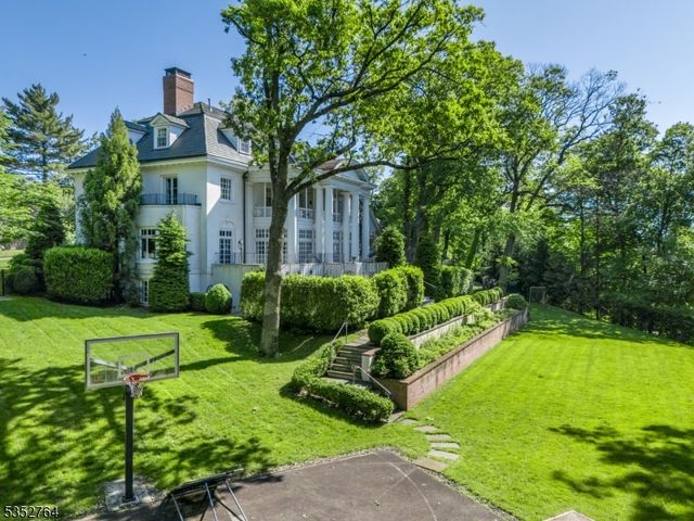 10 Rowan Rd, Summit City, NJ 07901