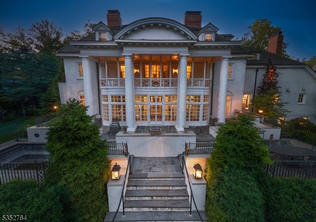 10 Rowan Rd, Summit City, NJ 07901