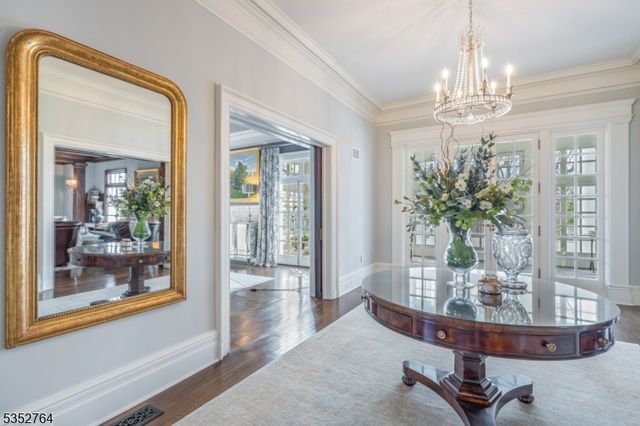 10 Rowan Rd, Summit City, NJ 07901