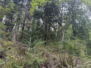 11 NE Shore Drive, Indianola, WA 98342