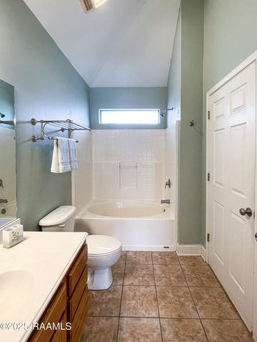 106 Pebble Beach Drive, Youngsville, LA 70592