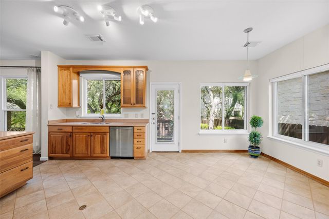 4176 Canyon Glen CIR, Austin, TX 78732