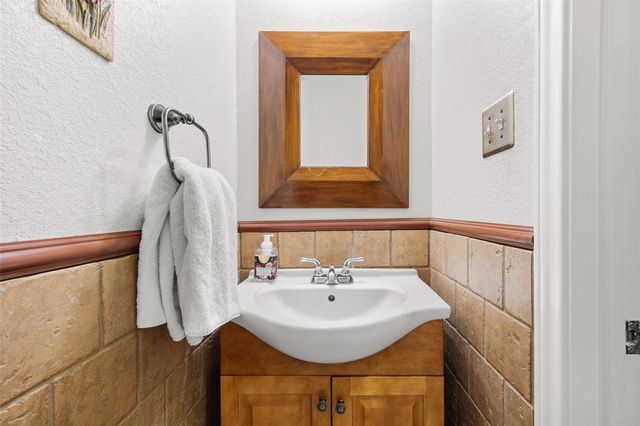 4176 Canyon Glen CIR, Austin, TX 78732