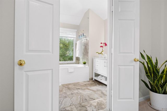 4176 Canyon Glen CIR, Austin, TX 78732