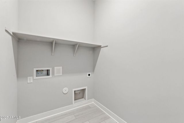 17629 W Middlebury Street, Surprise, AZ 85388