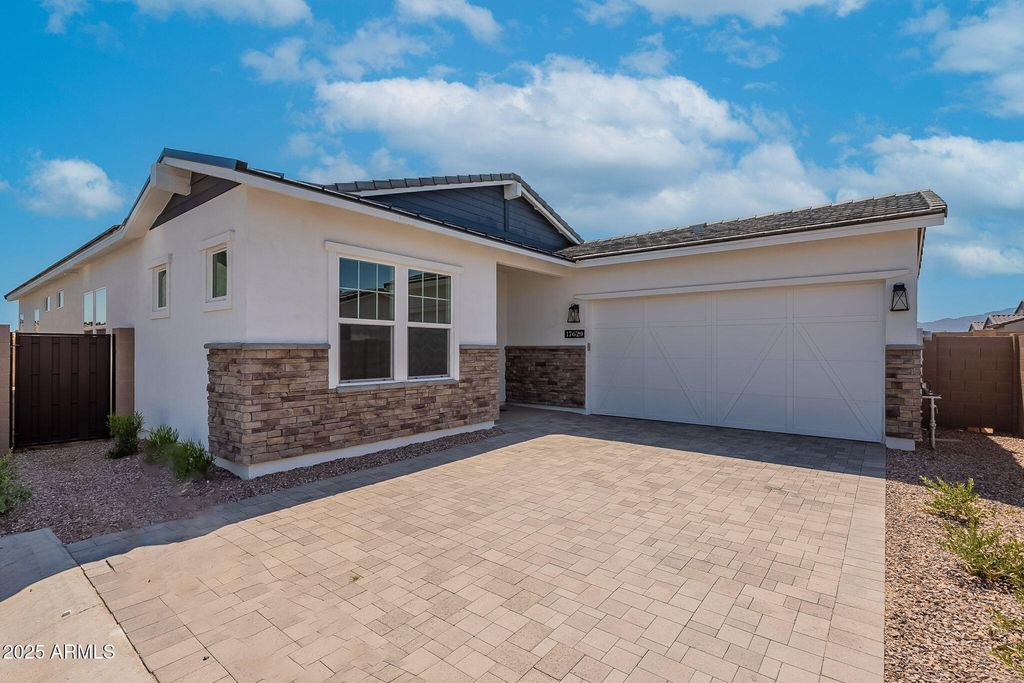 17629 W Middlebury Street, Surprise, AZ 85388