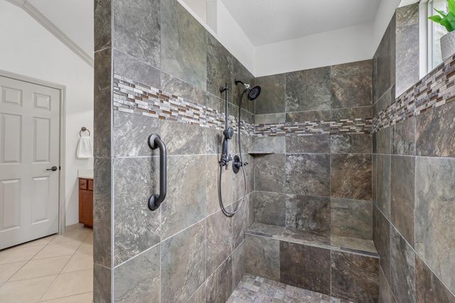 225 Shady Oaks TRL, Liberty Hill, TX 78642