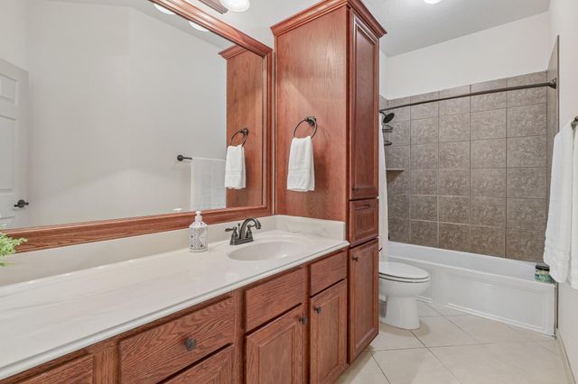 225 Shady Oaks TRL, Liberty Hill, TX 78642