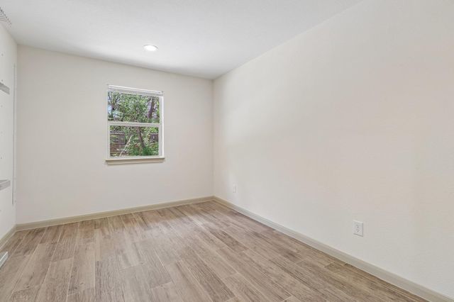 225 Shady Oaks TRL, Liberty Hill, TX 78642