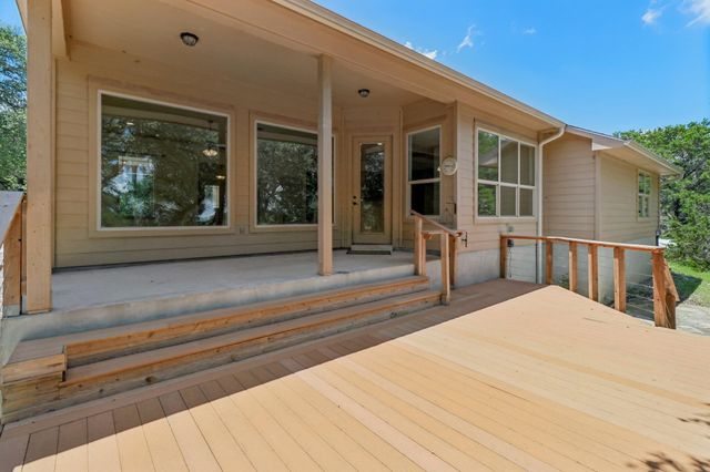 225 Shady Oaks TRL, Liberty Hill, TX 78642